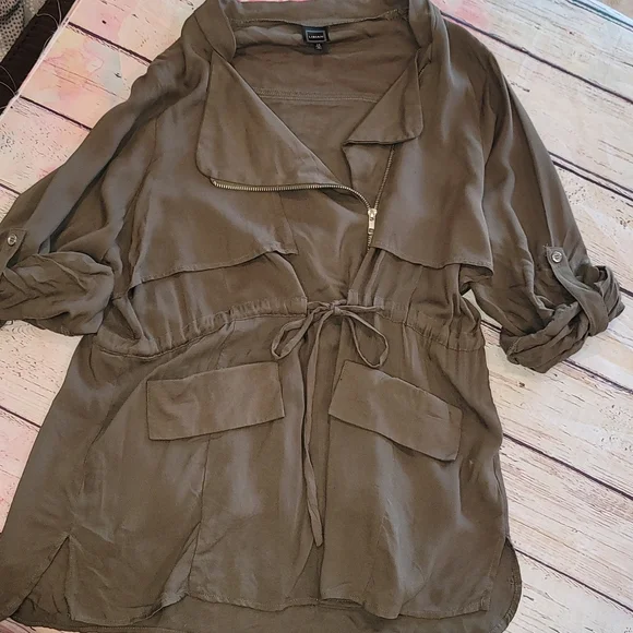 Olive green zip up shirt/jacket type - Picture 6 of 10
